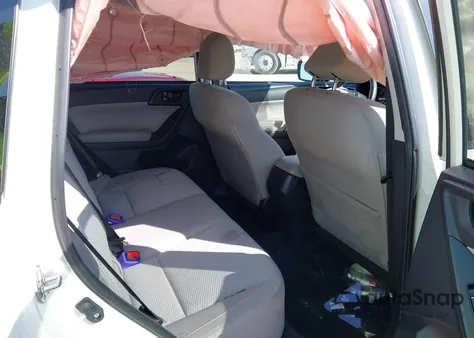 2017 Subaru Forester 2.5I Premium z USA, uszkodzony, nr VIN JF2SJAEC7HH406340